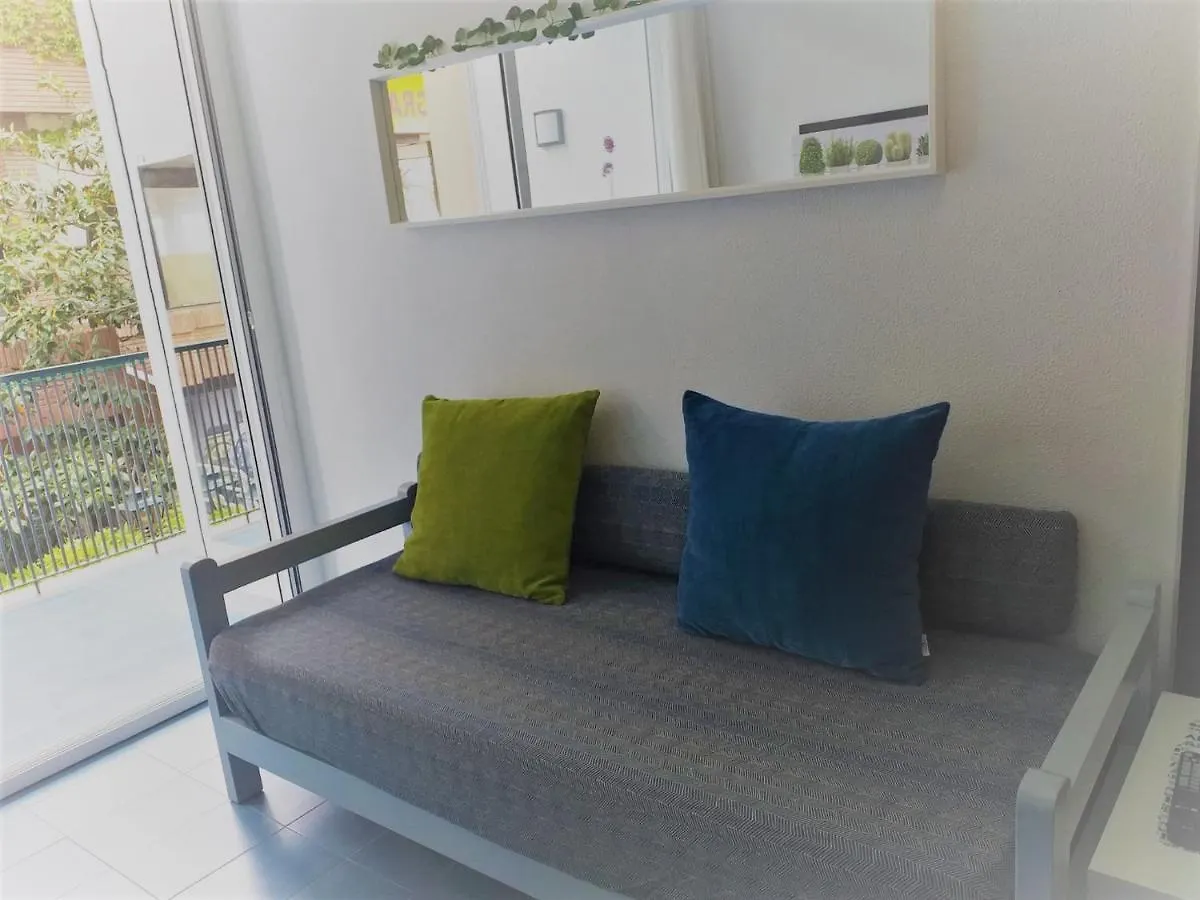 APARTAMENTO con TERRAZA VISTAS AL MAR Lloret de Mar España